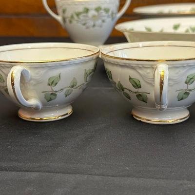 Vintage Homer Laughlin Georgian Eggshell Magnolia China