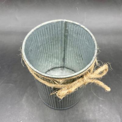 Set of 3 Metal Ornamental Cans