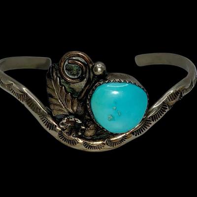 Vintage Native American Pawn Silver and Turquoise Bracelet