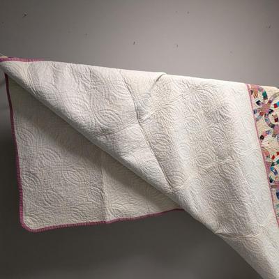 Double Wedding Ring Quilt Made Of Small Blocks With Rounded Corners 82 x 72 Inches #5