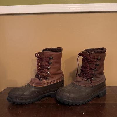Sorel, Field & Stream, and Other Work Boots - Men’s Sizes 9-10 (BD-DZ)