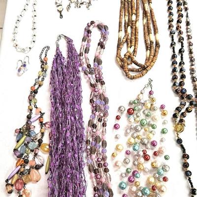 Women's Costume Jewelry Lot