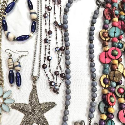 Women's Costume Jewelry Lot