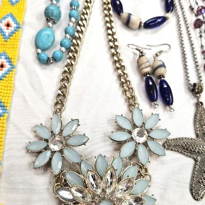 Women's Costume Jewelry Lot