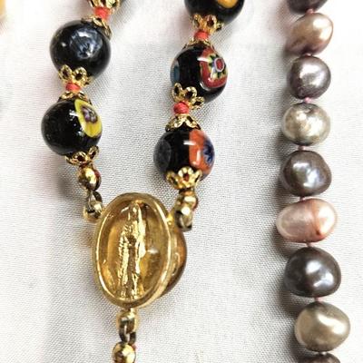 Women's Costume Jewelry Lot