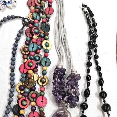 Women's Costume Jewelry Lot