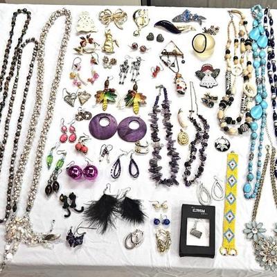 Women's Costume Jewelry Lot