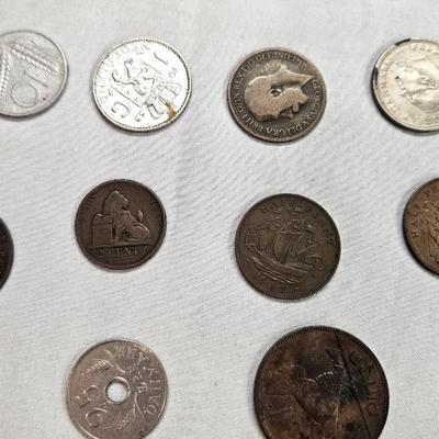 Foreign Currency and Coins Lot