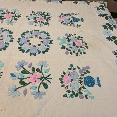 Ca. 1937-39 Applique Floral Design Quilt. Blue Flowers With Dark Green Leaves 92 x 75 Inches #13