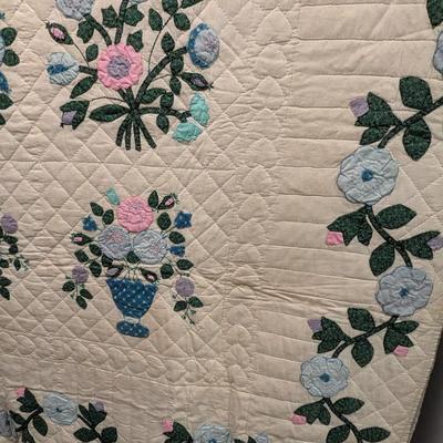 Ca. 1937-39 Applique Floral Design Quilt. Blue Flowers With Dark Green Leaves 92 x 75 Inches #13