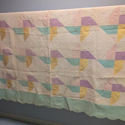 Sale Photo Thumbnail #2784: Pink, lavender, yellow & green with green scallop border.  Quilting condition good