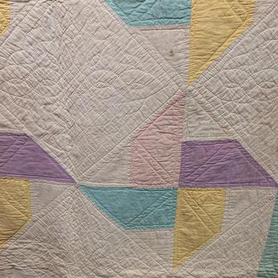 Ca. 1927 Waterwheel Design Patchwork Quilt 75 x 72 Inches #26
