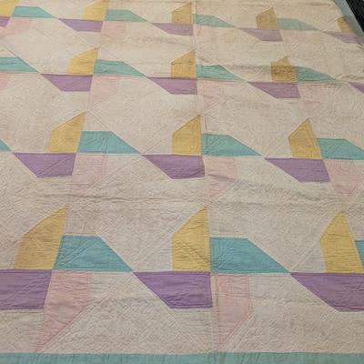 Sale Photo Thumbnail #2789: Pink, lavender, yellow & green with green scallop border.  Quilting condition good