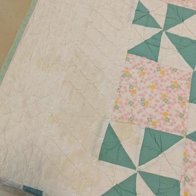Ca. 1947 Pin-Wheel Patchwork Quilt 82 x 68 Inches #27