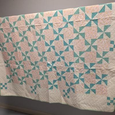 Ca. 1947 Pin-Wheel Patchwork Quilt 82 x 68 Inches #27