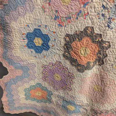 Ca. 1920 Grandmother's Flower Garden Quilt Hexagonal-Shaped Small Blocks 82 x 70 Inches #29
