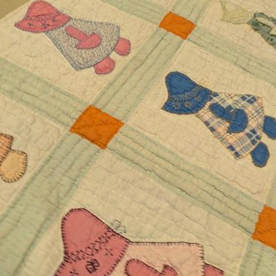 Ca. Early 1930's Applique Quilt With "Sun Bonnet Sue" Pattern Decorated With Embroidered Flowers 75 x 57 Inches #31