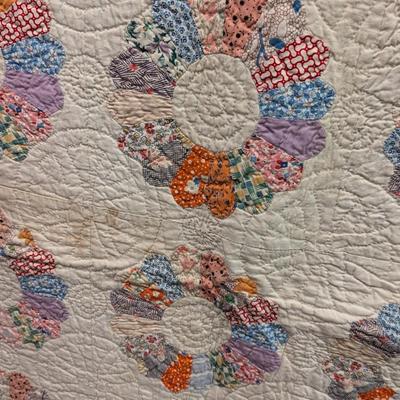 Ca. 1942 Dresden Plate Design Patchwork Quilt 48 Dresden Plates 78 x 70 Inches #36