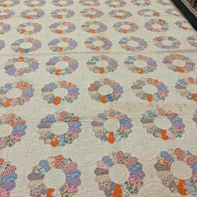 Ca. 1942 Dresden Plate Design Patchwork Quilt 48 Dresden Plates 78 x 70 Inches #36