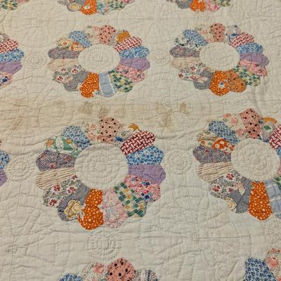 Ca. 1942 Dresden Plate Design Patchwork Quilt 48 Dresden Plates 78 x 70 Inches #36