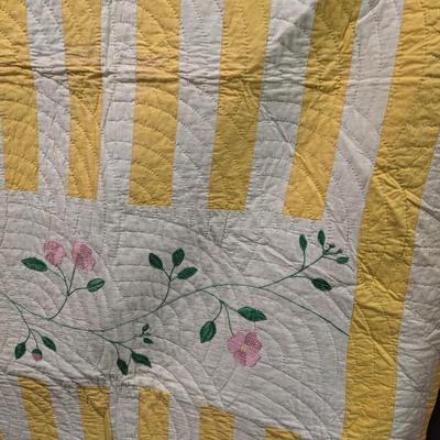 Ca. 1893 Embroidered Quilt Two Rows Of Embroidered Flowers Buds Stems & Leaves 86 x 80 Inches #38