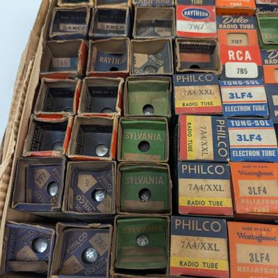 Sale Photo Thumbnail #2957: Vintage Light Bulbs Lot 6