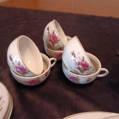 CHILD'S BONE CHINA TEA SET WITH ELECTRIC TEAPOT