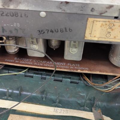 Sentinel Model 312-P Tube Portable Radio