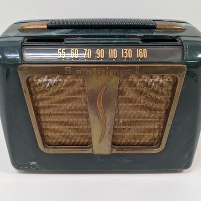 Sentinel Model 312-P Tube Portable Radio
