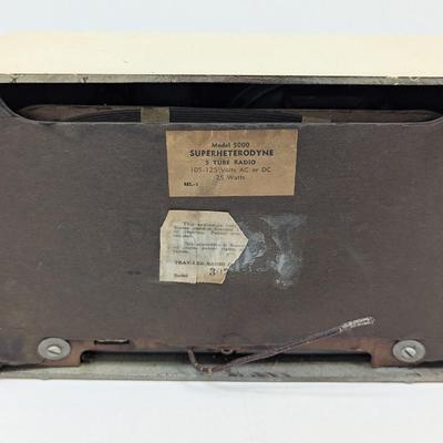 Trav-Ler Radio Model 5000 Superheterodyne 5 Tube Radio