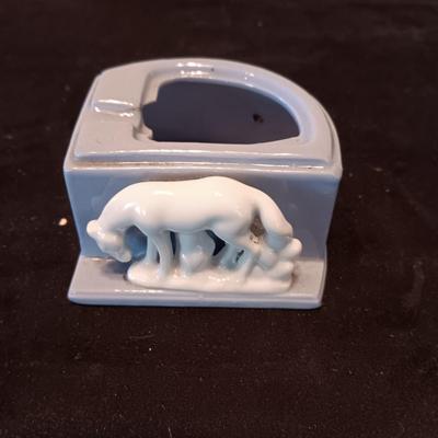 3 GLAZED BISQUE DOGS PLAYING CARDS TOOTHBRUSH HOLDER AND A PORCELAIN ASHTRAY