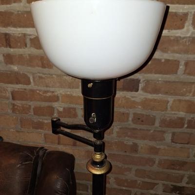Vtg Floor Lamp