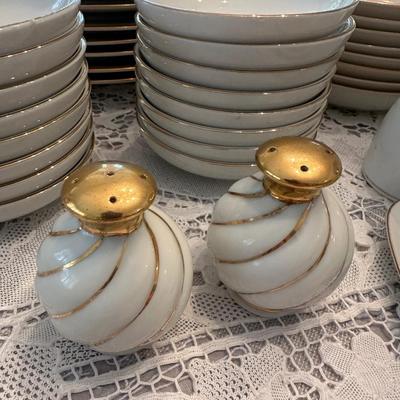 GOLD RIM CHINA LOT