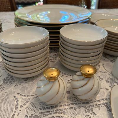 GOLD RIM CHINA LOT