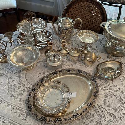 LARGE SILVERPLATE SERVING LOT