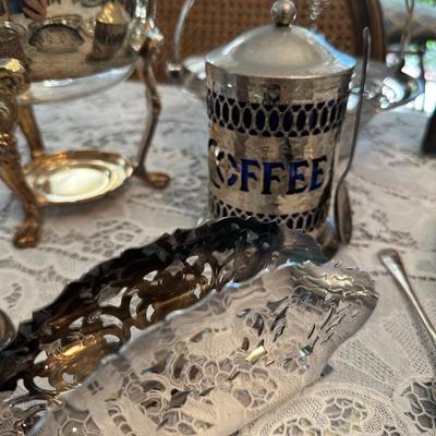 MISC SILVERPLATE SERVING LOT