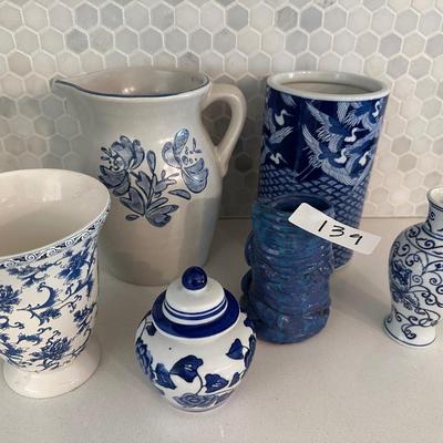 BLUE WHITE DÉCOR LOT