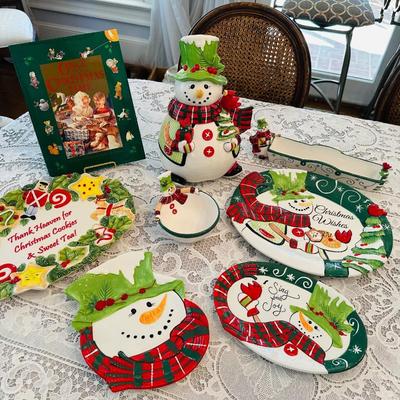 CHRISTMAS SERVING LOT