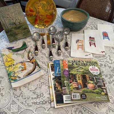 LENOX HOLIDAY GATHERING & MORE LOT