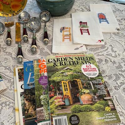 LENOX HOLIDAY GATHERING & MORE LOT