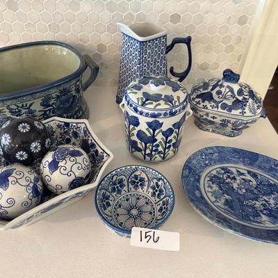 BLUE WHITE DÉCOR LOT