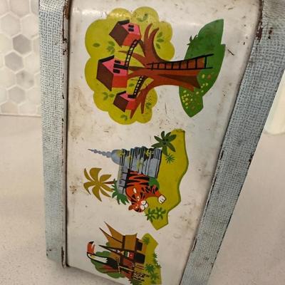VINTAGE WALT DISNEY LUNCH BOX