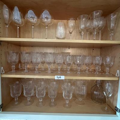CLEAR STEMWARE LOT