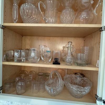 CLEAR GLASSWARE LOT