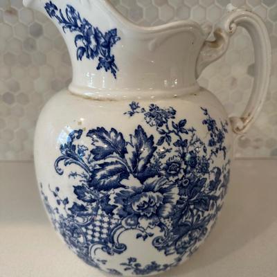 Sale Photo Thumbnail #749: MADDOCKS WORKS BLUE WHITE ROYAL PORCELAIN PITCHER