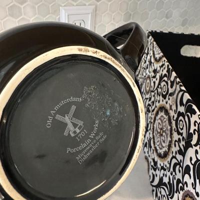 BLACK WHITE HOME DÉCOR LOT
