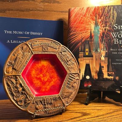 WALT DISNEY WORLD LOT