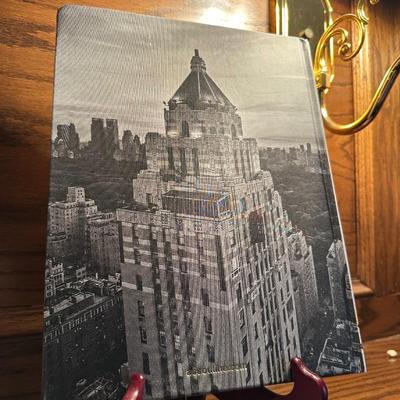 THE CARLYLE COFFEE TABLE BOOK JAMES REGINATO