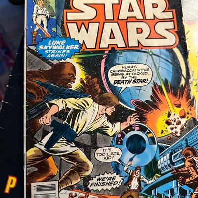 DEF LEPPARD ALBUM, COMIC BOOK LOT