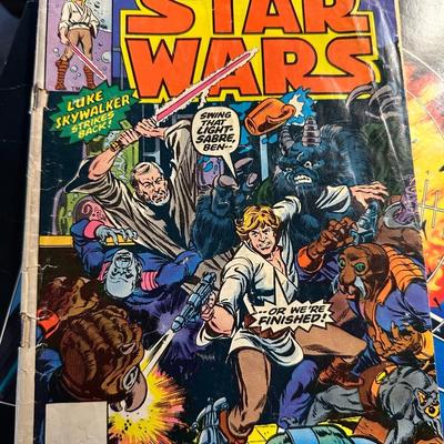 DEF LEPPARD ALBUM, COMIC BOOK LOT